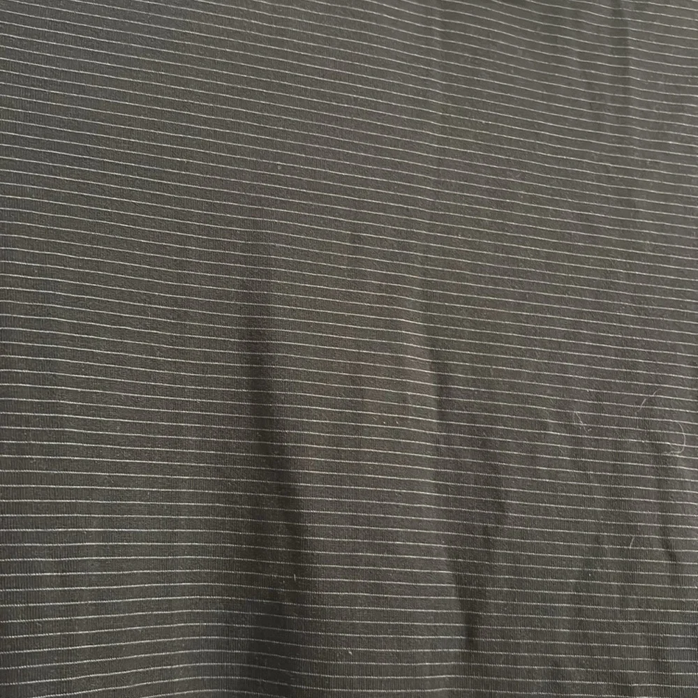 VUORI Linear Tech Tee MENS SIZE MEDIUM BLUE - Picture 6 of 10